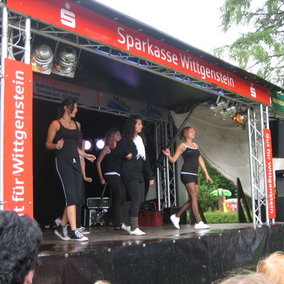 Bild vergr&ouml;&szlig;ern: KNAX Spielfest u Sommernachtsparty