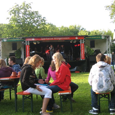 Bild vergr&ouml;&szlig;ern: KNAX Spielfest u Sommernachtsparty