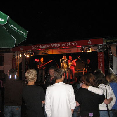 Bild vergr&ouml;&szlig;ern: KNAX Spielfest u Sommernachtsparty