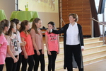 Bild vergr&ouml;&szlig;ern: Tanzgruppe Traumt&Atilde;&euro;nzer mit Moderatorin Claudia Latzel-Binder