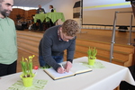 Bild vergr&ouml;&szlig;ern: Johanna Riedesel Eintrag ins goldene Buch