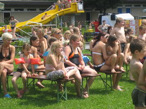Knax-Pool-Party