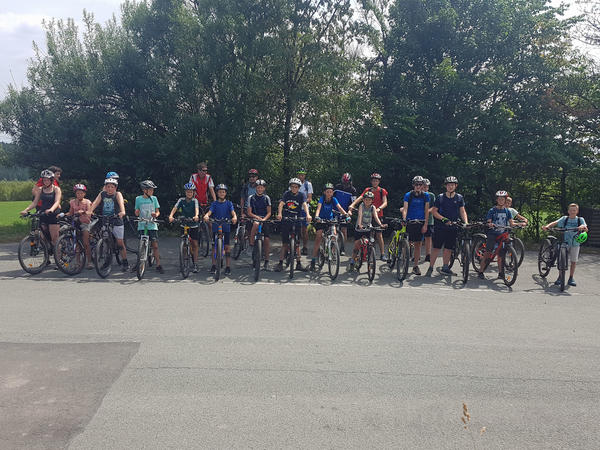 Bild vergr&ouml;&szlig;ern: Ferienspiele 2019 Mountainbike-Tour