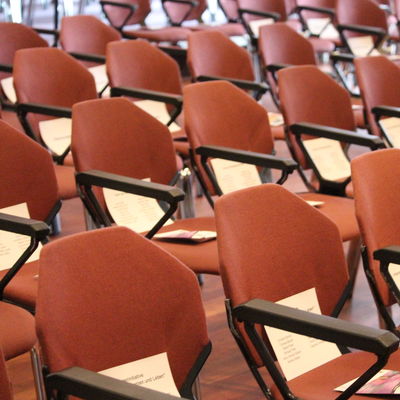 Bild vergr&ouml;&szlig;ern: Saal vor dem Start der Matinee