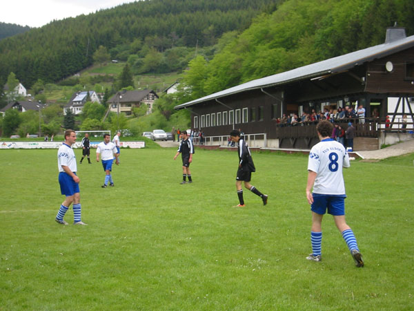 Bild vergr&ouml;&szlig;ern: Sportplatz Elsoff