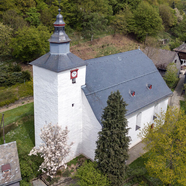 Bild vergr&ouml;&szlig;ern: Kirche