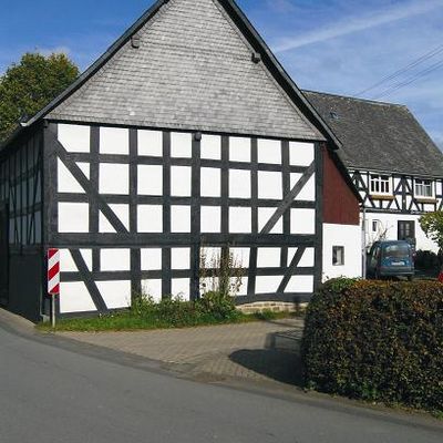 Bild vergrößern: ehemaliges Bauhofgebäude "Scheune Zacharias" in Bad Berleburg-Elsoff