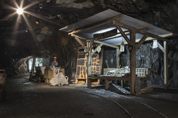 Bild vergr&ouml;&szlig;ern: Schieferschaubergwerk Raumland Foto Stefan Klingelh&ouml;fer