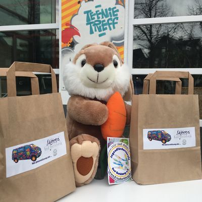 Jugendbust&uuml;ten